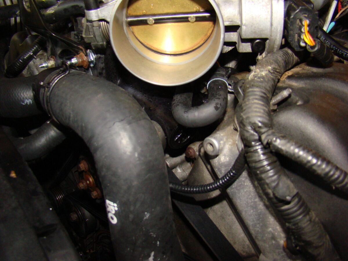 Jaguar X350 XJ8 coolant leak » Aftermarket Garage